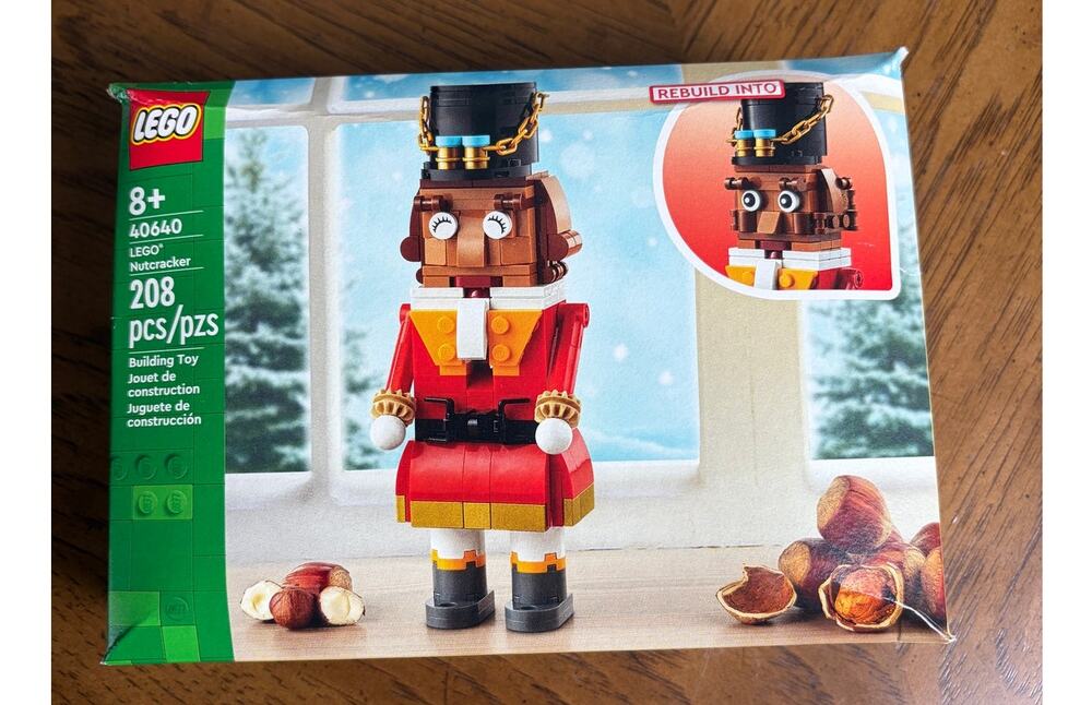 LEGO Seasonal Nutcracker 40640 Christmas Holiday Decor Building Set NEW SEALED